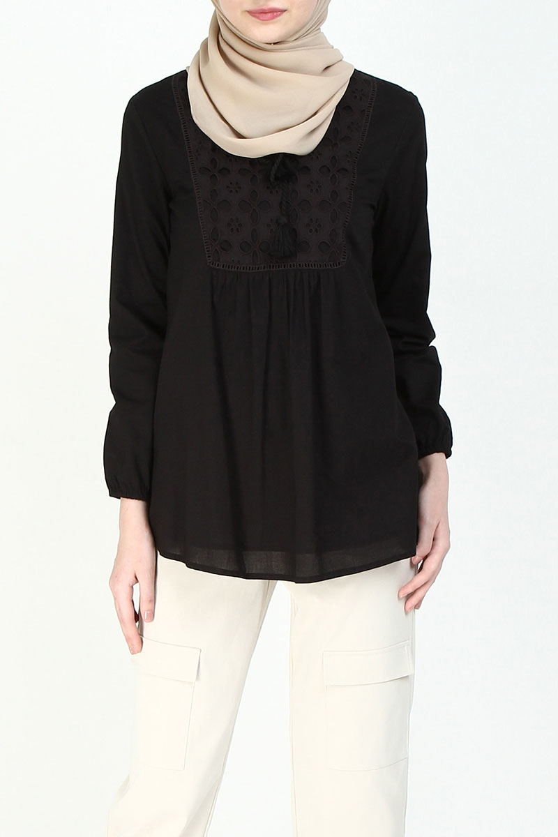 eyelet peasant blouse