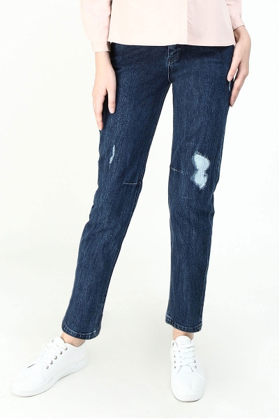 Carson Tapered Rip Jeans