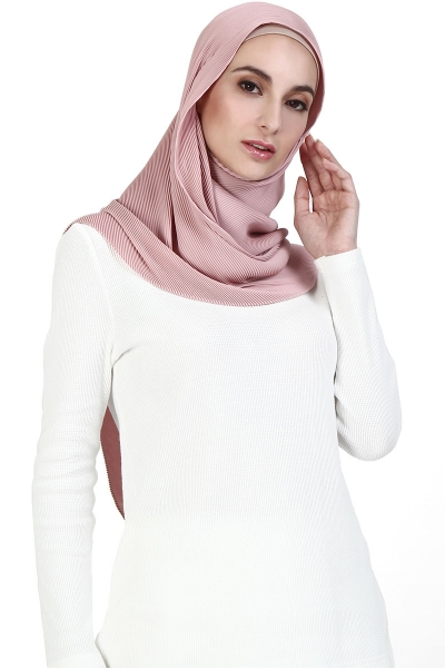 Kiara Triangle Pleated Headscarf