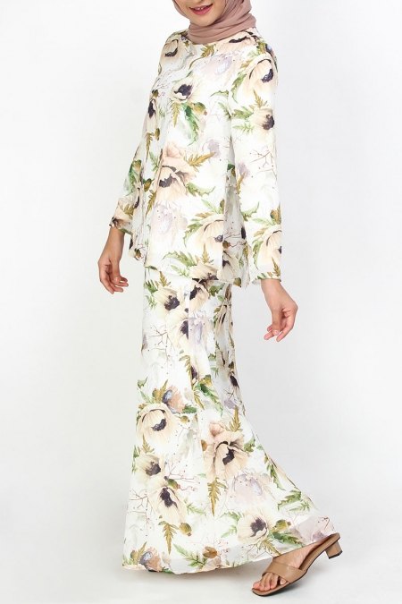 Amina Blouse & Skirt - Beige Floral
