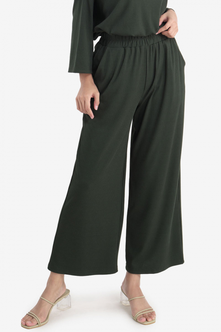 Umaiza Ribbed Knit Wide Legged Pants - Forest Green