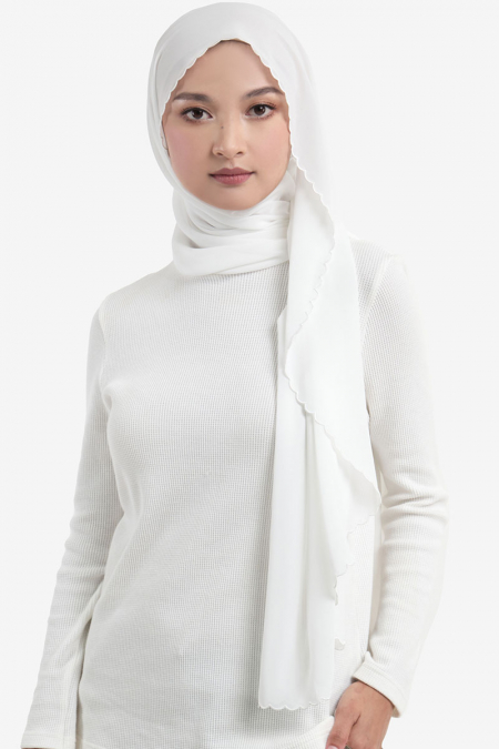 Luxin Scallop Embroidery Headscarf - Off White