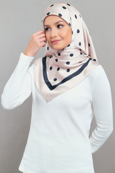 Andie Satin Printed Square Headscarf - Beige/Black Dots