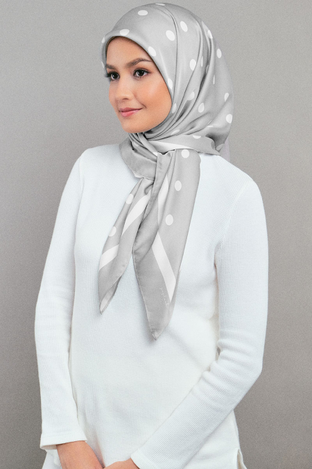 Andie Satin Printed Square Headscarf - Grey/White Dots