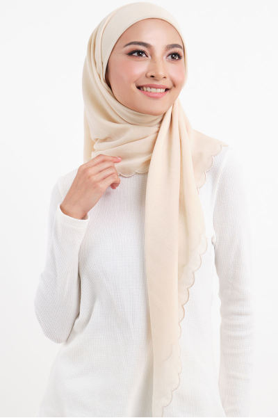 Leaya Bawal Scallop Headscarf