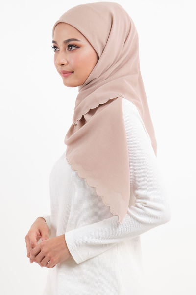 Leaya Bawal Scallop Headscarf