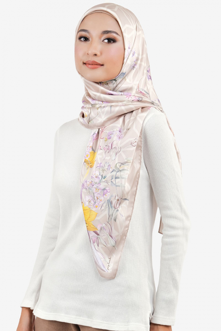 Braidy Square Satin Headscarf - Beige Floral