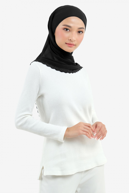 Gionna Embroidered Scallop Headscarf - Black