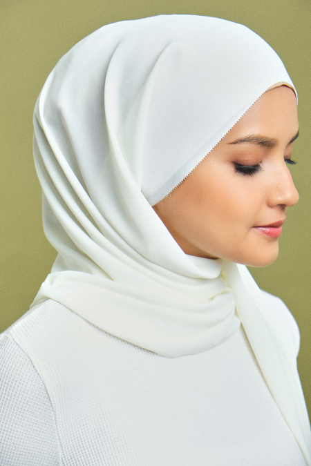 Janie Eyelash Headscarf - Vanilla