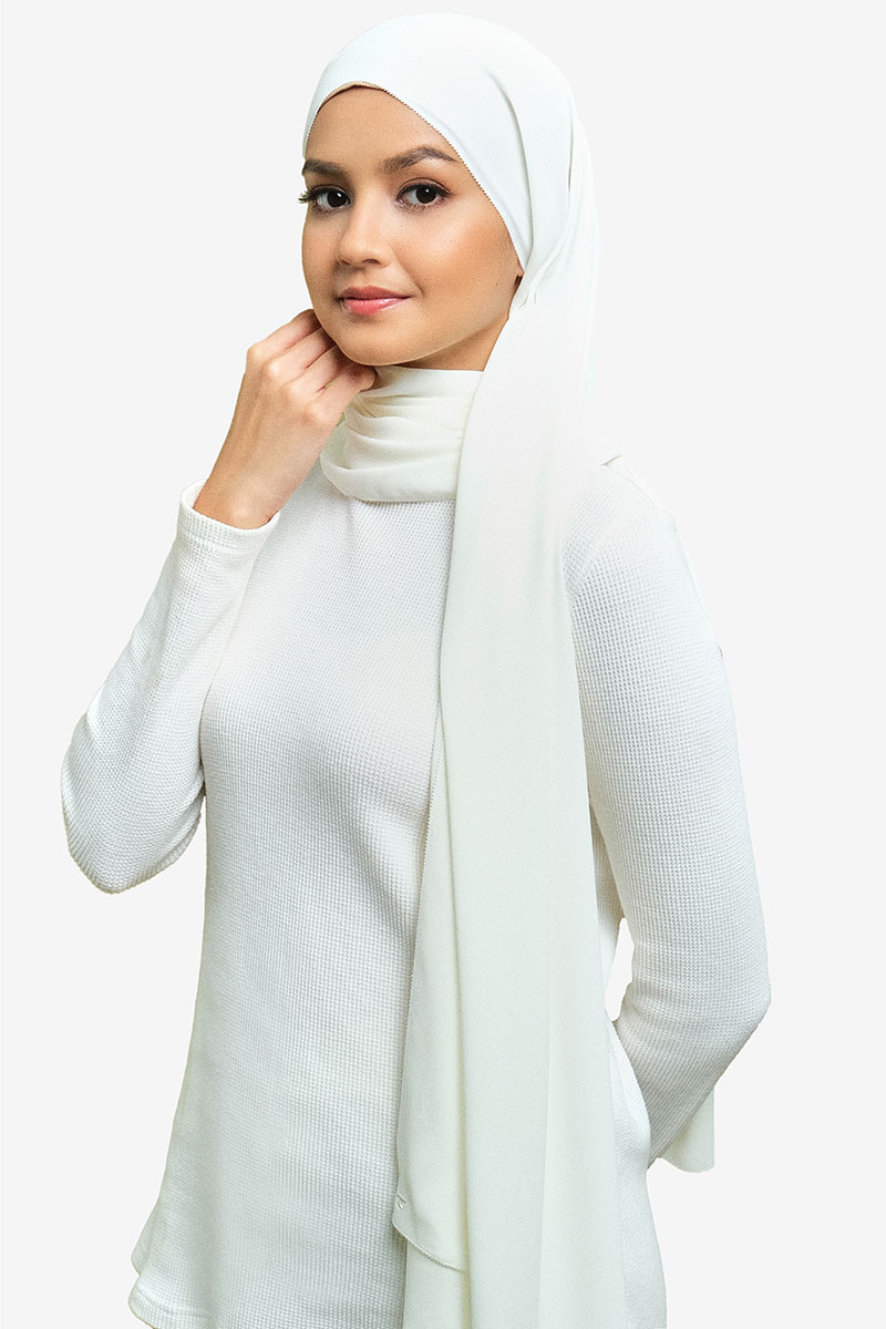 Janie Eyelash Headscarf