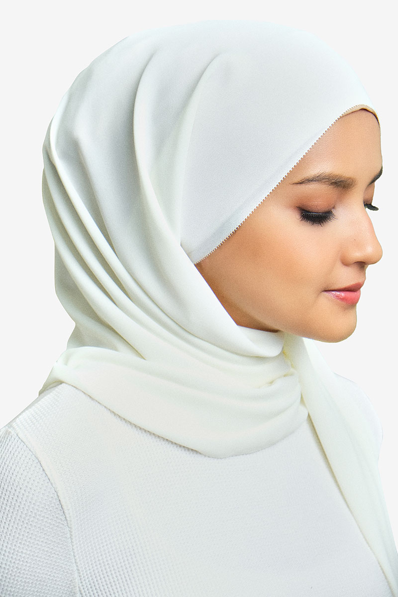 Janie Eyelash Headscarf