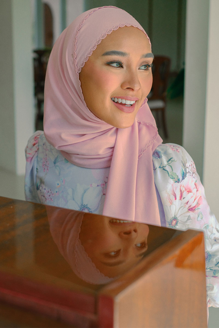 Aisyah Scallop Headscarf - Pink