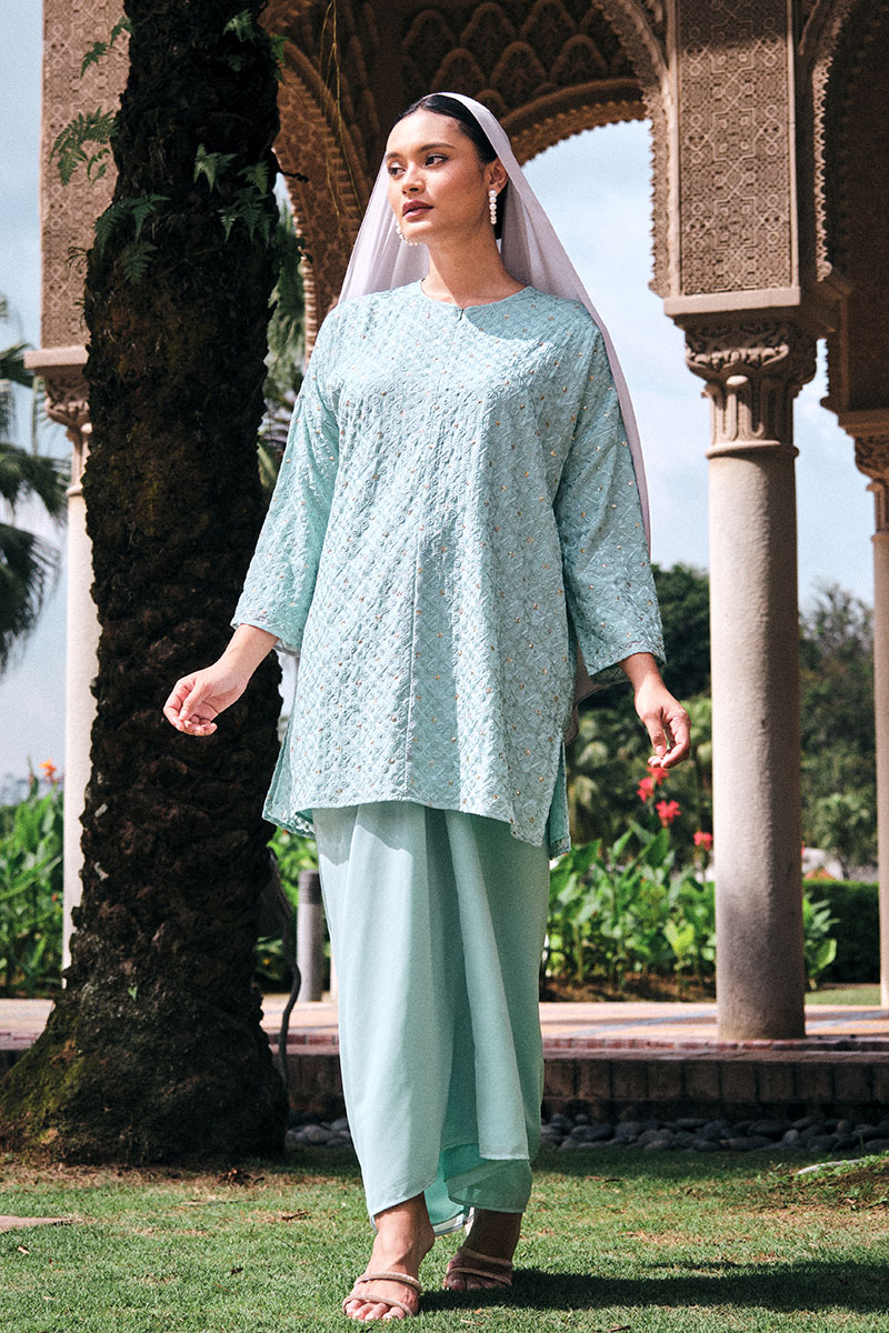 Melawati Blouse & Skirt