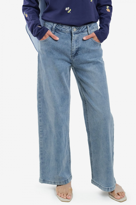 COTTON Gittel Straight Cut Jeans - Light Wash