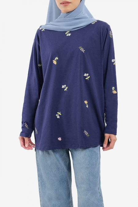 Waiva Embroidered Tee - Navy Floral