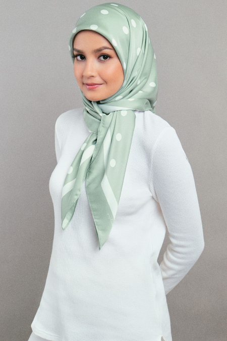 Andie Satin Printed Square Headscarf - Seafoam/White Dots