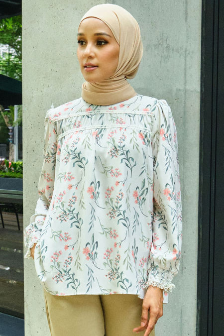 Daytona Flared Blouse - Beige Floral