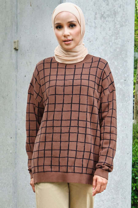 Dylana Drop Shoulder Sweater - Brown Check