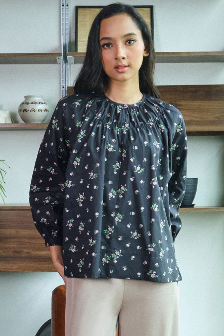 Daliah Drop Shoulder Blouse - Black Flower