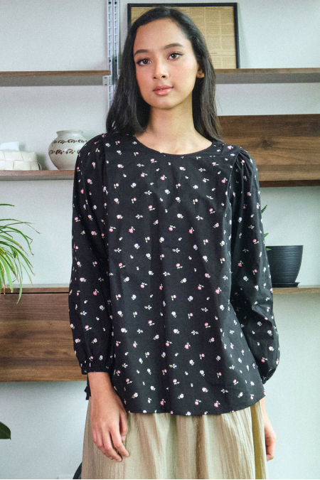 Linayah Flared Blouse - Black Mini Flower