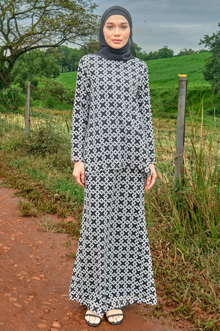 Lanting Blouse & Skirt - Black Geometric