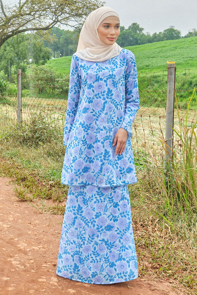 Duyong Blouse & Skirt