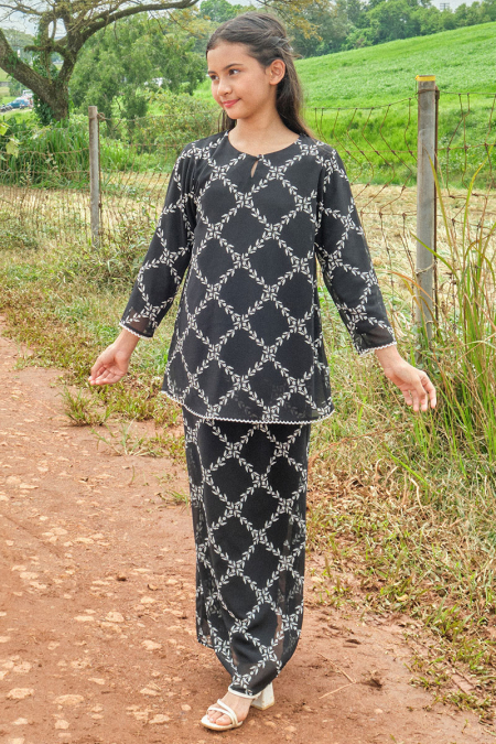 KIDS Duyong Set - Black Flower Braids