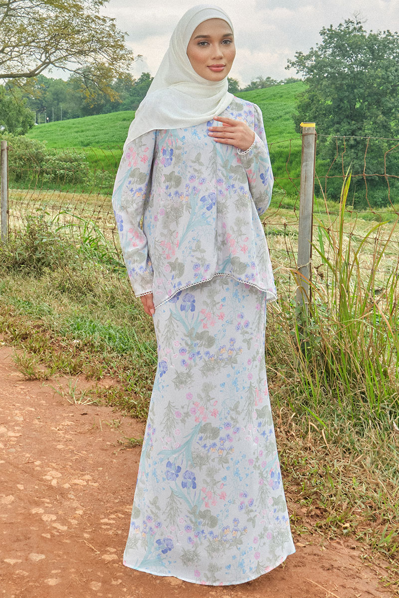 Manggis Blouse & Skirt