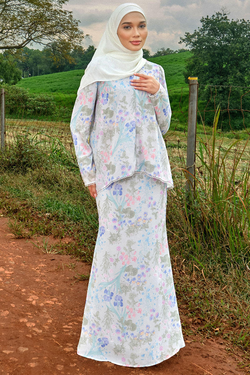 Manggis Blouse & Skirt