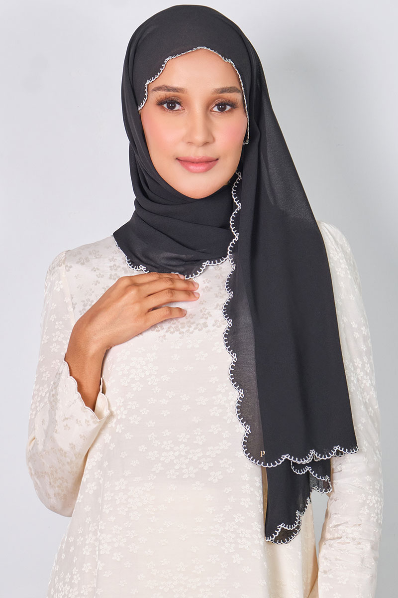 Ruminah Scallop Chiffon Headscarf