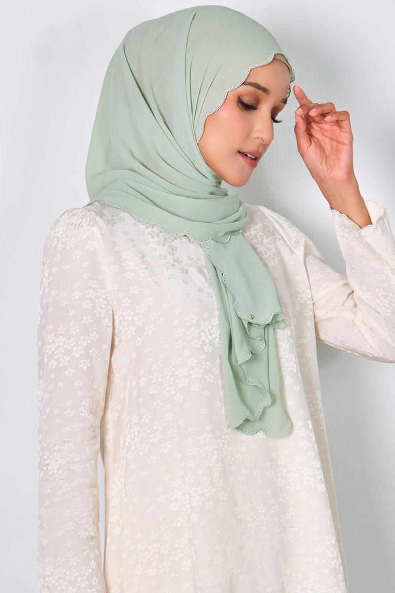 Ruminah Scallop Chiffon Headscarf