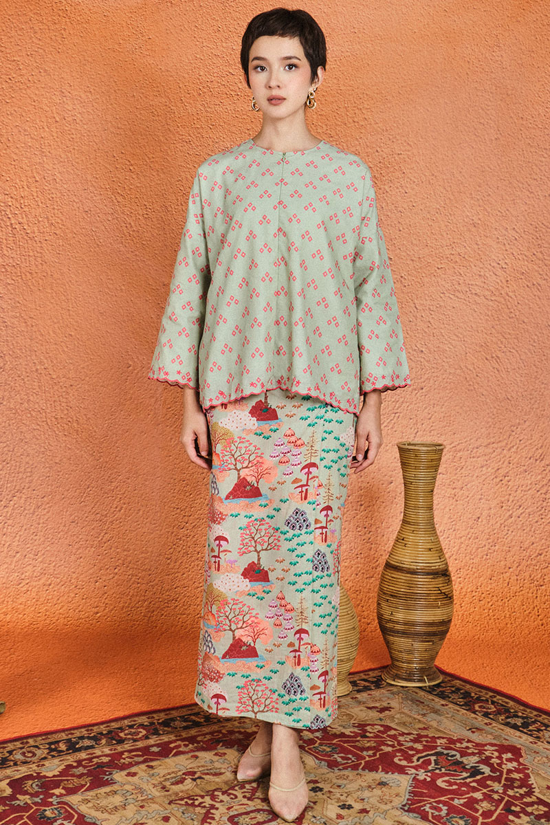 COTTON Suasana Blouse & Skirt